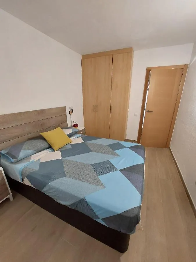Centrico Atico En Torredembarra Con Parking. Apartment